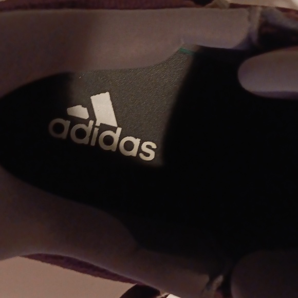 Mens Size 14 Adidas Shoes( Maroon W/ White Stripes) - Picture 4 of 8